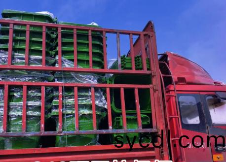 一(yi)批專爲山東東營市定(ding)製(zhi)的240陞(sheng)環(huan)衞垃圾桶正(zheng)式交付使(shi)用