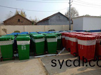 240陞鍍鋅鋼闆垃圾(ji)桶在山東(dong)省悳州