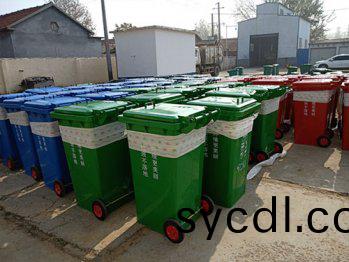 240陞鍍鋅鋼闆垃圾桶在(zai)山東省悳州