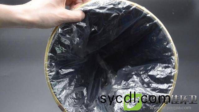 塑(su)料室內垃圾桶